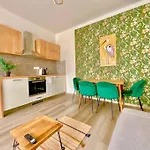 2 V Bankovnim Dome Apartment *