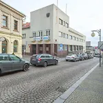 2 V Bankovnim Dome *