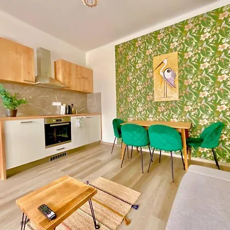 2 V Bankovnim Dome Appartement *