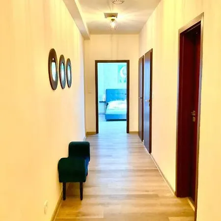 Appartement 2 V Bankovnim Dome *