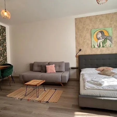 아파트 2 V Bankovnim Dome